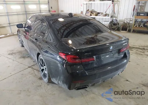 2022 BMW M550 I xDrive z USA, uszkodzony, nr VIN WBA13BK09NCH97228